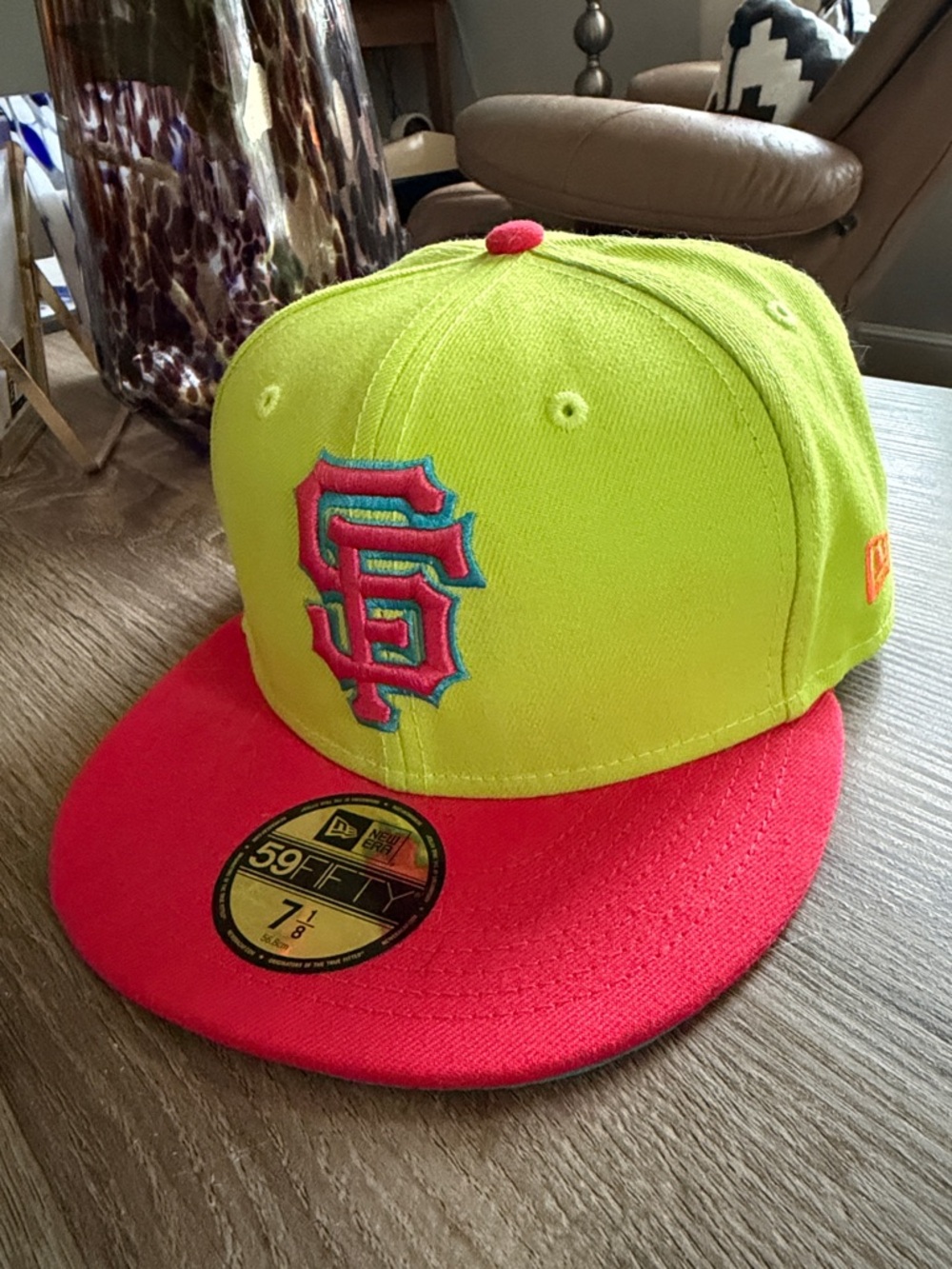 New Era Neon Yellow & Hot Pink SF Logo San Francisco Giants Fitted Cap 7 1/8